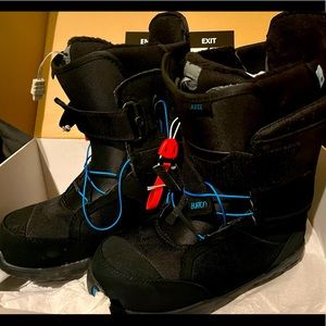 Burton Women’s Axel Snowboard Boots - New